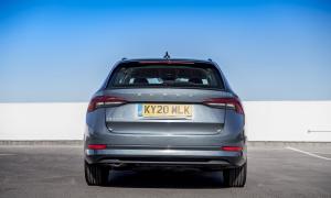 Skoda Octavia Estate 2020 года  (UK)